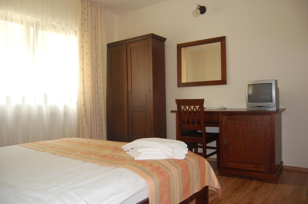 Hotel Complexul Turistic Cheile Butii Cîmpu lui Neag Zimmer foto