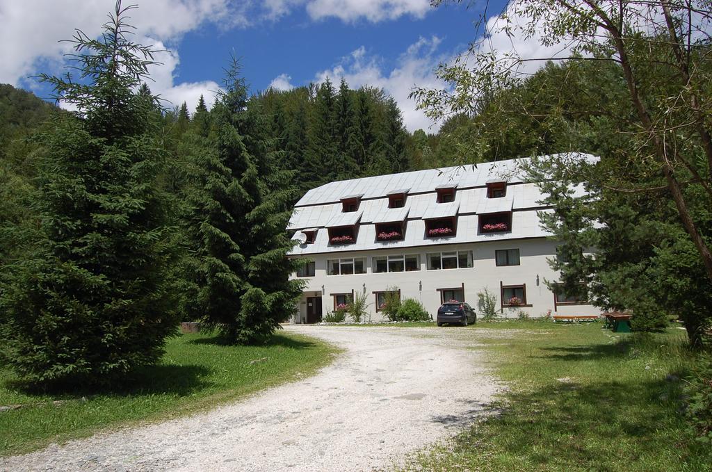 Hotel Complexul Turistic Cheile Butii Cîmpu lui Neag Exterior foto
